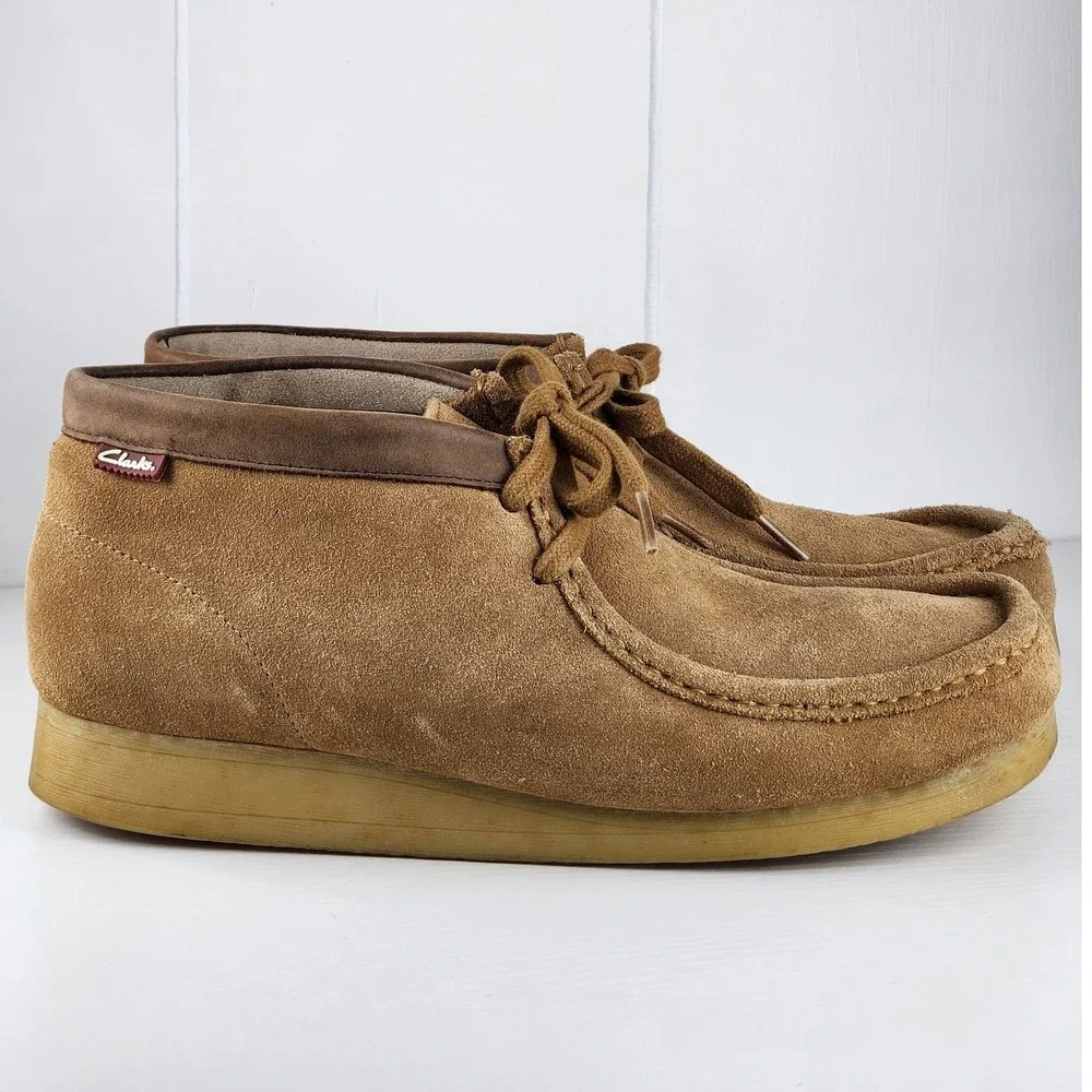 Clarks Wallabee Mens 10.5 Tan Suede Moccasin Lace Up Crepe Sole Boots Chukka